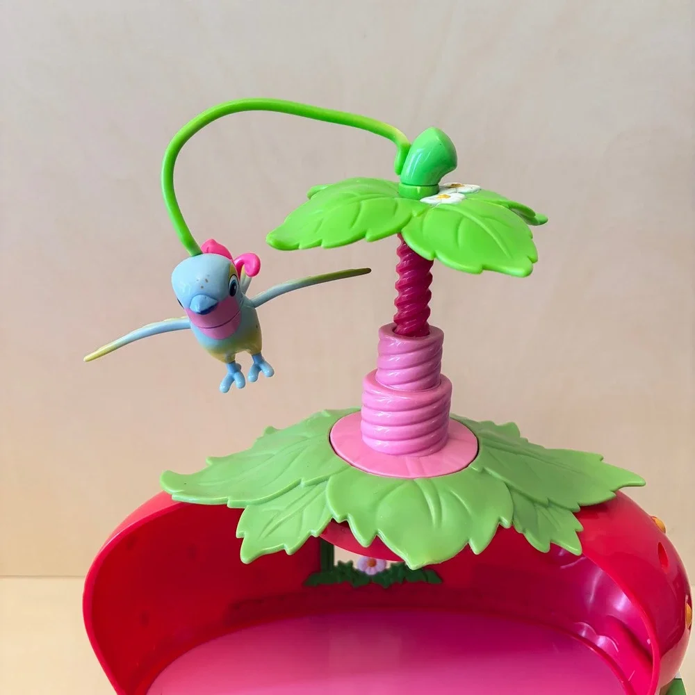 Strawberry Shortcake Bitty Berry Cafe Whirly Bird House Play Set Nostalgic